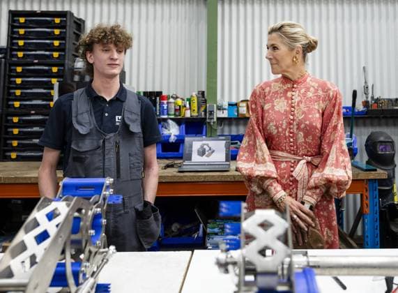 Queen Maxima Visits Urk - Netherlands Urk Queen Máxima pays a visit to Urk. The visit focuses on daily life in Urk, centering on initiatives concerning entrepreneurship, growing up, youth, the elderly, and community spirit. September 30, 2026. Photo by NLBeeld Patrick van Emst ABACAPRESS.COM Netherlands  Copyright: xBrunoxPress ABACAx
