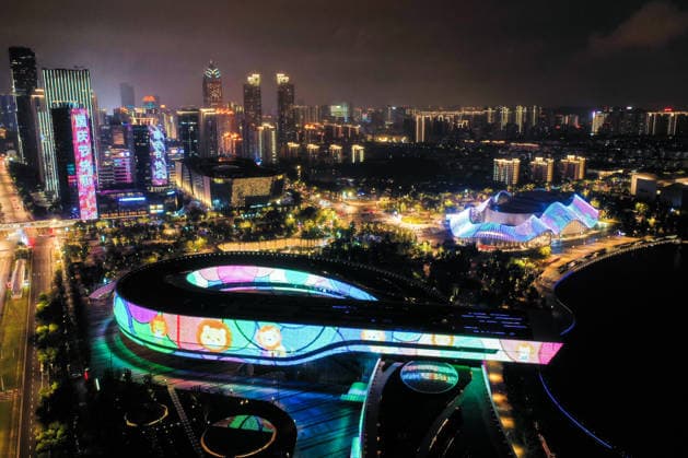 SUZHOU, CHINA - SEPTEMBER 30: A light show illuminates the night sky at Shishan Cultural Plaza on September 30, 2026 in Suzhou, Jiangsu Province of China. The event celebrates the upcoming National Day holiday.  Copyright: xVCGx 111670786824