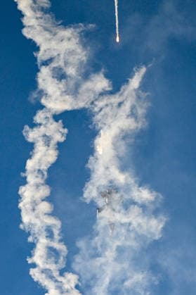 TEKNOFEST Southeast in Turkiye s Sanliurfa SANLIURFA, TURKIYE - SEPTEMBER 30: SOLOTURK performs an aerial demonstration during the Aviation, Space and Technology Festival (TEKNOFEST), world s largest aviation, space, and technology festival at the Sanliurfa GAP Airport for its 15th edition in Sanliurfa, Turkiye on September 30, 2026. Adsiz Gunebakan Anadolu Sanliurfa Turkey. Editorial use only. Please get in touch for any other usage.  Copyright: x2026xAnadoluxAdsizxGunebakanx