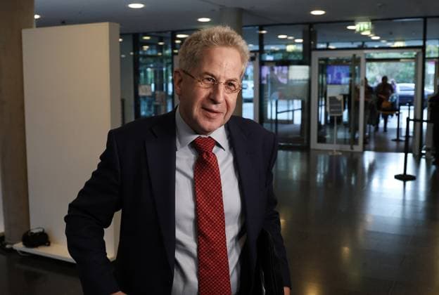 Thueringer Landtag - Justizausschuss 30.09.2026, Erfurt, Thueringer Landtag, Justizausschuss, Muendliche Anhoerung zum Antrag der Fraktion Die Linke: Einleitung eines Parteiverbotsverfahrens gegen die AfD im Bild: Dr. Hans-Georg Maassen