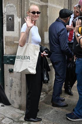 PFW Stella McCartney Outside Arrivals JR Amber Valletta arriving at the Stella McCartney show during Paris Fashion Week, in Paris, France on 30 September 2026. Photo by Julien Reynaud APS-Medias ABACAPRESS.COM Paris France  Copyright: xReynaudxJulien APS-Medias ABACAx