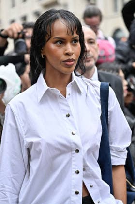 PFW Stella McCartney Outside Arrivals JR Sabrina Dhowre Elba arriving at the Stella McCartney show during Paris Fashion Week, in Paris, France on 30 September 2026. Photo by Julien Reynaud APS-Medias ABACAPRESS.COM Paris France  Copyright: xReynaudxJulien APS-Medias ABACAx