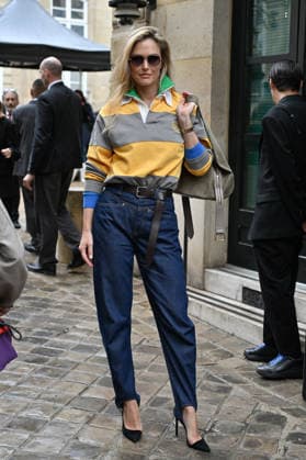 PFW Stella McCartney Outside Arrivals JR Bar Refaeli arriving at the Stella McCartney show during Paris Fashion Week, in Paris, France on 30 September 2026. Photo by Julien Reynaud APS-Medias ABACAPRESS.COM Paris France  Copyright: xReynaudxJulien APS-Medias ABACAx
