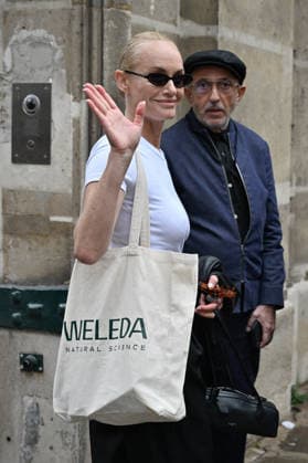 PFW Stella McCartney Outside Arrivals JR Amber Valletta arriving at the Stella McCartney show during Paris Fashion Week, in Paris, France on 30 September 2026. Photo by Julien Reynaud APS-Medias ABACAPRESS.COM Paris France  Copyright: xReynaudxJulien APS-Medias ABACAx