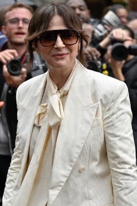 PFW Stella McCartney Outside Arrivals JR Juliette Binoche arriving at the Stella McCartney show during Paris Fashion Week, in Paris, France on 30 September 2026. Photo by Julien Reynaud APS-Medias ABACAPRESS.COM Paris France  Copyright: xReynaudxJulien APS-Medias ABACAx