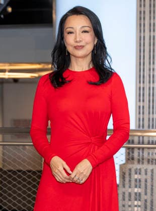 September 30, 2026, New York, New York, USA: MING NA WEN visits the Empire State Building in New York to celebrate the release of her debut cookbook and memoir, Have You Eaten Yet? 30 September 2026 New York USA  - ZUMAa265 20260930_zep_a265_005 Copyright: xEricxAcquayex