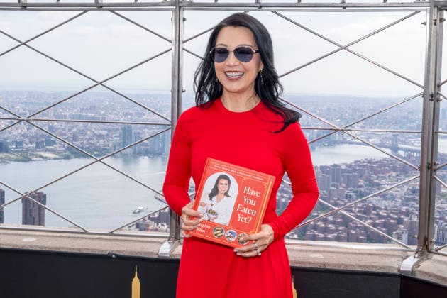 September 30, 2026, New York, New York, USA: MING NA WEN visits the Empire State Building in New York to celebrate the release of her debut cookbook and memoir, Have You Eaten Yet? 30 September 2026 New York USA  - ZUMAa265 20260930_zep_a265_025 Copyright: xEricxAcquayex