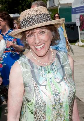 Dame Esther Rantzen dies aged 86 Dame Esther Rantzen dies aged 86. 08 Sep 2026 Pictured: Esther Rantzen dies aged 86 photo at the RHS Chelsea Flower Show 20th May 2013.  Copyright: xThexMegaxAgencyxMEGAx