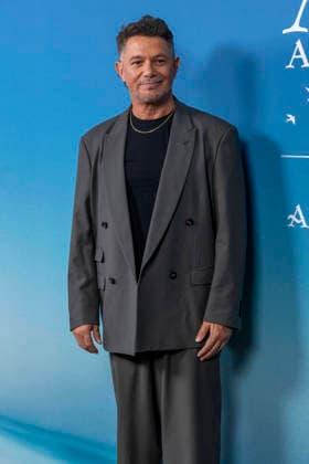 September 30, 2026, Madrid, Madrid, Spain: ALEJANDRO SANZ attend the premiere of the musical EL ALMA AL AIRE, featuring songs by Alejandro Sanz, at the Teatro Ocaso Coliseum in Madrid on September 30, 2026, in Madrid, Spain. Madrid Spain  - ZUMAc312 20260930_zsp_c312_038 Copyright: xOscarxManuelxSanchezx