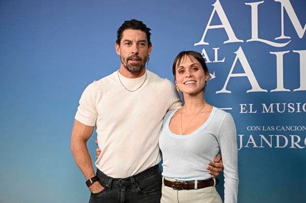 Premiere of the musical El alma al aire featuring songs by Alejandro Sanz: Adrián Lastra and Claudia Dobrescu at the premiere of the musical El alma al aire at the Ocaso Coliseum Theater on September 30, 2026, in Madrid, Spain. This new musical, inspired by the songs of Alejandro Sanz, transforms some of the most iconic tracks of his career into the driving force behind a moving story, relatable, and deeply human. A theatrical journey that speaks to freedom, the bonds that sustain us, and the courage needed to pursue what truly matters. MUSICAL PHOTOCALL Madrid, Spain Copyright: xFranciscoxGuerrax 7811565