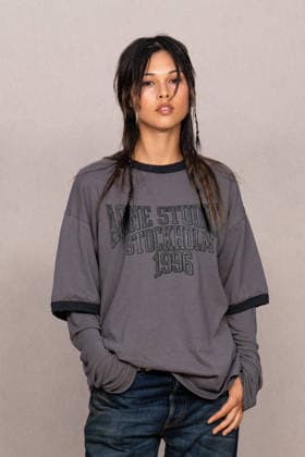 PFW Acne Studios - Photocall LZ Miki attends the Acne Studios Womenswear Spring Summer 2027 show as part of Paris Fashion Week on September 30, 2026 in Paris, France. Photo by Laurent Zabulon ABACAPRESS.COM  Copyright: xZabulonxLaurent ABACAx
