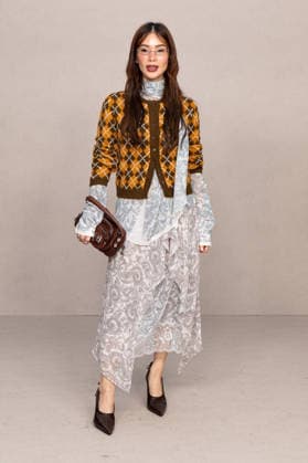 PFW Acne Studios - Photocall LZ Heart Evangelista attends the Acne Studios Womenswear Spring Summer 2027 show as part of Paris Fashion Week on September 30, 2026 in Paris, France. Photo by Laurent Zabulon ABACAPRESS.COM  Copyright: xZabulonxLaurent ABACAx
