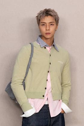 PFW Acne Studios - Photocall LZ Johnny Suh attends the Acne Studios Womenswear Spring Summer 2027 show as part of Paris Fashion Week on September 30, 2026 in Paris, France. Photo by Laurent Zabulon ABACAPRESS.COM  Copyright: xZabulonxLaurent ABACAx