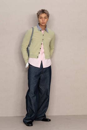 PFW Acne Studios - Photocall LZ Johnny Suh attends the Acne Studios Womenswear Spring Summer 2027 show as part of Paris Fashion Week on September 30, 2026 in Paris, France. Photo by Laurent Zabulon ABACAPRESS.COM  Copyright: xZabulonxLaurent ABACAx