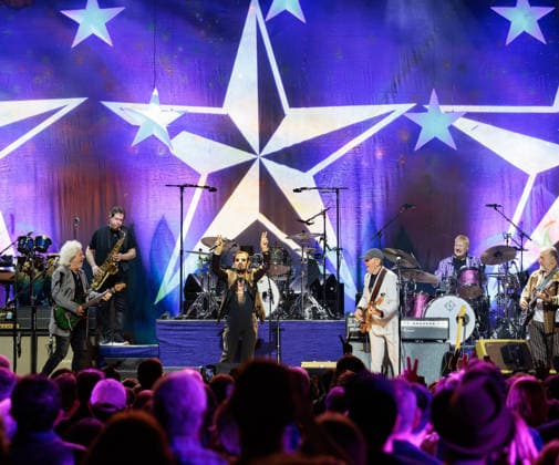 September 30, 2026, Boston, Massachusetts, USA: Ringo Starr and His All Star Band performs at MGM Music Hall at Fenway in Boston, September 30, 2026. Boston USA  - ZUMAs379 20260930_znp_s379_004 Copyright: xDavexShrewsburyx