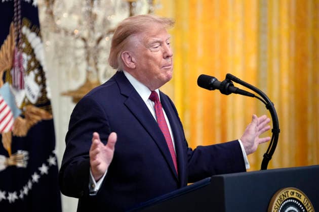 September 30, 2026, Washington, District Of Columbia, USA: United States President Donald J Trump speaks during the Hispanic Heritage Month Celebration in the East Room of the White House in Washington, DC, USA, Wednesday, September 30, 2026 Washington USA  - ZUMAs152 20260930_faa_s152_102 Copyright: xYurixGripasx-xPoolxviaxCNPx