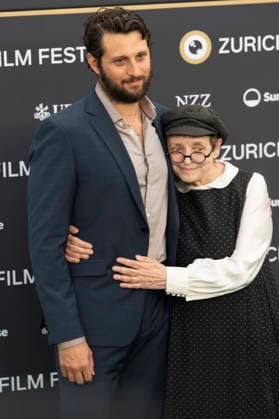 Bardo Böhlefeld und Katharina Thalbach bei der Premiere des Kinofilms Lieblingsmenschen - Die außergewöhnliche Freundschaft von Agnes und Amir auf dem 22. Zurich Film Festival im Arthouse Le Paris. Zürich, 30.09.2026