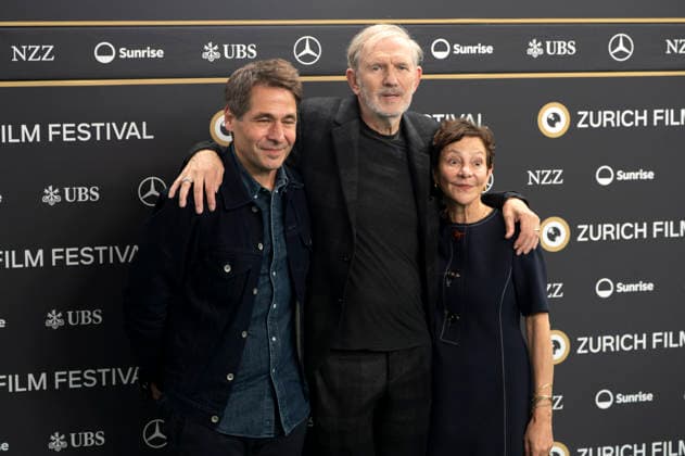 Karl Spoerri, Anton Corbijn und Gabrielle Tana bei der Premiere des Kinofilms A Talent for Murder Ein Talent fürs Morden auf dem 22. Zurich Film Festival im Corso. Zürich, 30.09.2026