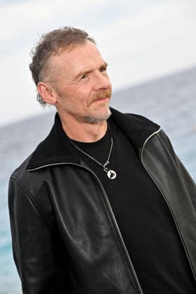 Simon Pegg at the photocall for the film *Only What We Carry*, directed by J. Adams, during the 8th edition of the Cinéroman Festival in Nice on September 30, 2026. Bruno Bebert, Dominique Jacovides, Bestimage. Photocall for the film *Only What We Carry*, directed by J. Adams, at the 8th edition of the Cinéroman Festival in Nice on September 30, 2026 NICE France  Copyright: xDominiquexJacovidesx-xBrunoxBebertx xBestimagexDominiquexJacovidesx-xBrunoxBebertx xBestimagex