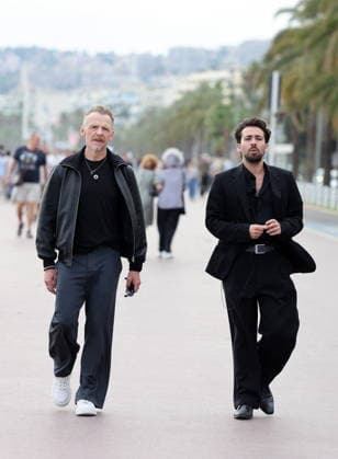 Simon Pegg and Charles Benoin at a photocall for the film *Only What We Carry*, directed by J. Adams, during the 8th edition of the Cinéroman Festival in Nice on September 30, 2026. Bruno Bebert, Dominique Jacovides, Bestimage. Photocall for the film *Only What We Carry*, directed by J. Adams, at the 8th edition of the Cinéroman Festival in Nice on September 30, 2026  Copyright: xDominiquexJacovidesx-xBrunoxBebertx xBestimagexDominiquexJacovidesx-xBrunoxBebertx xBestimagex