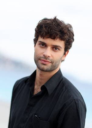 Liam Hellmann Photocall for the film *Only What We Carry*, directed by J Adams, at the 8th edition of the Cinéroman Festival in Nice on September 30, 2026 Bruno Bebert Dominique Jacovides Bestimage Photocall for the film *Only What We Carry*, directed by J Adams, at the 8th edition of the Cinéroman Festival in Nice on September 30, 2026  Copyright: xDominiquexJacovidesx-xBrunoxBebertx xBestimagexDominiquexJacovidesx-xBrunoxBebertx xBestimagex