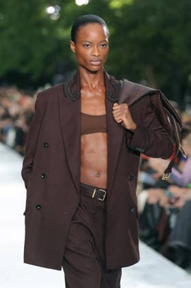 PFW - Stella McCartney Runway A model walks the runway during the Stella McCartney Womenswear Spring Summer 2027 show as part of Paris Fashion Week on September 30, 2026 in Paris, France. Photo by Alain-Gil Gonzalez ABACAPRESS.COM Paris France  Copyright: xGonzalezxAlain-Gil ABACAx