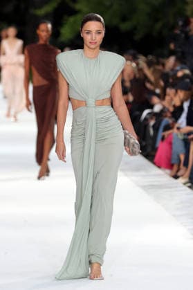 PFW - Stella McCartney Runway A model walks the runway during the Stella McCartney Womenswear Spring Summer 2027 show as part of Paris Fashion Week on September 30, 2026 in Paris, France. Photo by Alain-Gil Gonzalez ABACAPRESS.COM Paris France  Copyright: xGonzalezxAlain-Gil ABACAx