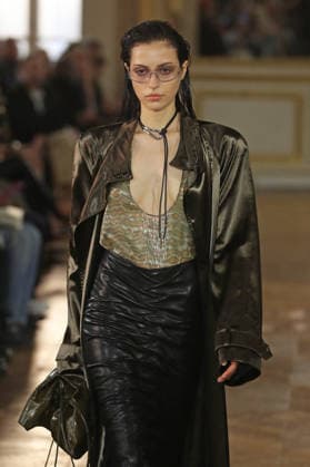 PFW - Balmain Runway A model walks the runway during the Balmain Womenswear Spring Summer 2027 show as part of Paris Fashion Week on September 30, 2026 in Paris, France. Photo by Alain-Gil Gonzalez ABACAPRESS.COM Paris France  Copyright: xGonzalezxAlain-Gil ABACAx