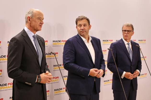 Berlin, Deutschland, 30.09.2026: Siemensstadt: Jahrestreffen der Initiative Made for Germany : Siemens-Chef Roland Busch, Bundesminister der Finanzen Lars Klingbeil (SPD) und Deutsche-Bank-Chef Christian Sewing geben ein Pressestatement. Copyright: xdtsxNachrichtenagenturx dts_136997