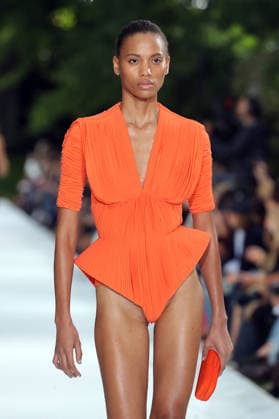 PFW - Stella McCartney Runway A model walks the runway during the Stella McCartney Womenswear Spring Summer 2027 show as part of Paris Fashion Week on September 30, 2026 in Paris, France. Photo by Alain-Gil Gonzalez ABACAPRESS.COM Paris France  Copyright: xGonzalezxAlain-Gil ABACAx
