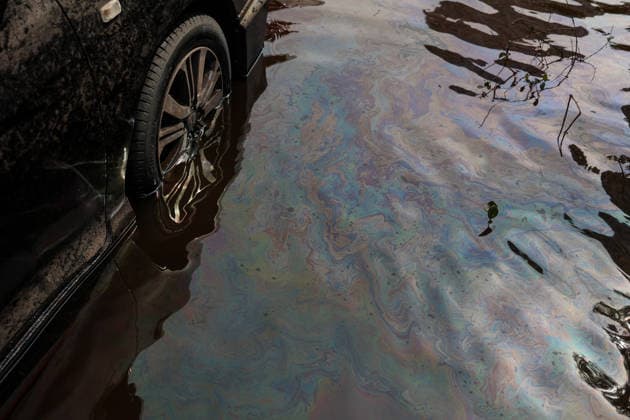 October 1, 2026, Bangkok, Bangkok, Thailand: Floodwaters inside the Klong Chan flats return to normal levels after 48 hours of heavy rain caused sudden flash flooding for over a week, submerging numerous vehicles, in Bangkok, Thailand, October 1, 2026. Bangkok Thailand  - ZUMAp219 20261001_zip_p219_007 Copyright: xNattaphonxPhanphongsanonx