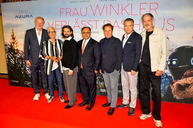 ABB FRAUWINKLER- Doris Doerrie Regisseurin Josef Ellers, Walid Nakschbandi auf dem roten Teppich bei der NRW Kino Film Premiere Frau Winkler verlaesst das Haus im Kino Lichtburg in Essen am 30.09.2026 NRW Deutschland