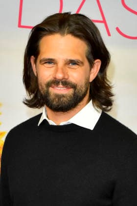 ABB FRAUWINKLER- Josef Ellers auf dem roten Teppich bei der NRW Kino Film Premiere Frau Winkler verlaesst das Haus im Kino Lichtburg in Essen am 30.09.2026 NRW Deutschland