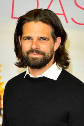 ABB FRAUWINKLER- Josef Ellers auf dem roten Teppich bei der NRW Kino Film Premiere Frau Winkler verlaesst das Haus im Kino Lichtburg in Essen am 30.09.2026 NRW Deutschland