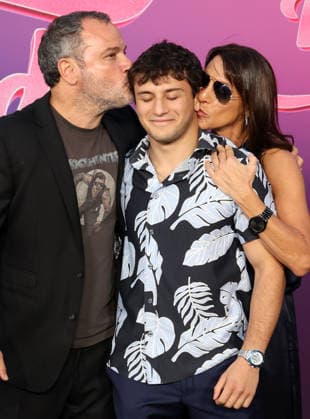 Arrivals at the Los Angeles premiere of Rolling Loud: The Movie at the United Theater Featuring: Jeremy Garelick, Zion Garelick, Samantha Rifkin Garelick Where: Los Angeles, California, United States When: 30 Sep 2026 Credit: Faye s Vision Cover Images EDITORIAL USE ONLY. NOT FOR USE BY NEWSPAPERS BASED IN THE UK. Copyright: xx coverimg56069632
