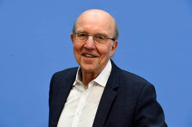 ABB BPK- Prof. Dr. Norbert Suttorp vom Faecherverbund Infektiologie, Pneumologie und Intensivmedizin Thema Vorstellung Bericht Postinfektioese Erkrankungen Versorgung, Forschung und Praevention am Beispiel von Long Covid auf der BPK Bundespressekonferenz in Berlin am 01.10.2026 Berlin Deutschland
