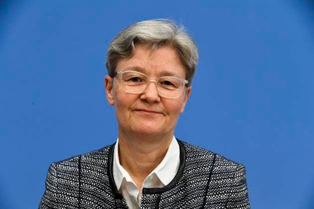 ABB BPK- Regina Therese Riphahn deutsche Wirtschaftswissenschaftlerin Thema Vorstellung Bericht Postinfektioese Erkrankungen Versorgung, Forschung und Praevention am Beispiel von Long Covid auf der BPK Bundespressekonferenz in Berlin am 01.10.2026 Berlin Deutschland