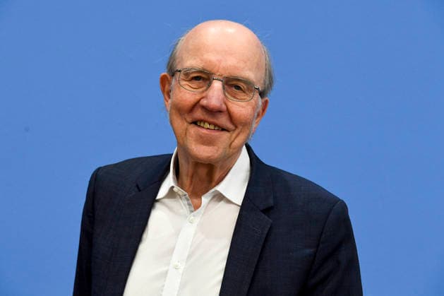 ABB BPK- Prof. Dr. Norbert Suttorp vom Faecherverbund Infektiologie, Pneumologie und Intensivmedizin Thema Vorstellung Bericht Postinfektioese Erkrankungen Versorgung, Forschung und Praevention am Beispiel von Long Covid auf der BPK Bundespressekonferenz in Berlin am 01.10.2026 Berlin Deutschland