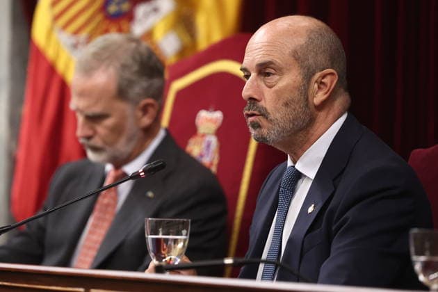 Opening of the 12th Ibero-American Parliamentary Forum at the Congress: King Felipe VI and Senate President Pedro Rollán, during the 12th Ibero-American Parliamentary Forum at the Congress of Deputies on October 1, 2026, in Madrid, Spain. The meeting brings together Ibero-American parliamentarians to address the challenges of AI, democracy, gender equality, and parliamentary diplomacy. OCTOBER 1, 2026, Madrid, Spain Copyright: xEduardoxParrax 7811877