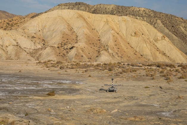 ESA Tests the Charlie Mars Rover from the ExoMars Rosalind Franklin Mission in Tabernas Images of the Charlie Mars rover in the Tabernas Desert October 1, 2026, in Tabernas, Almería, Andalusia, Spain The European Space Agency (ESA) is conducting field tests of the Charlie Mars rover in Tabernas, Almería, with the aim of testing technologies and operations that will be relevant to the ExoMars Rosalind Franklin mission, designed to explore the surface of Mars October 1, 2026 Marian Leó Almería, Andalusia Almería, Andalusia Spain  Copyright: xMarianxLeonx 7812245