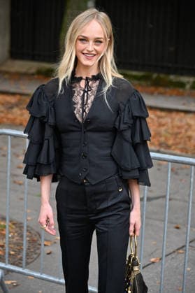 PFW Chloe Outside Arrivals JR Jean Campbell arriving at the Chloe show during Paris Fashion Week, in Paris, France on 1 October 2026. Photo by Julien Reynaud APS-Medias ABACAPRESS.COM Paris France  Copyright: xReynaudxJulien APS-Medias ABACAx