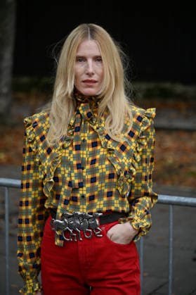PFW Chloe Outside Arrivals JR Dree Hemingway arriving at the Chloe show during Paris Fashion Week, in Paris, France on 1 October 2026. Photo by Julien Reynaud APS-Medias ABACAPRESS.COM Paris France  Copyright: xReynaudxJulien APS-Medias ABACAx
