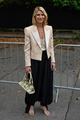 PFW Chloe Outside Arrivals JR Claire Danes arriving at the Chloe show during Paris Fashion Week, in Paris, France on 1 October 2026. Photo by Julien Reynaud APS-Medias ABACAPRESS.COM Paris France  Copyright: xReynaudxJulien APS-Medias ABACAx