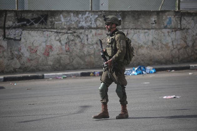 Israeli Security Forces Deploy in Nablus During Jewish Visit Israeli security forces deploy in the streets of the West Bank city of Nablus in the early hours of October 1, 2026, to provide protection for Jewish visitors entering Joseph’s Tomb to pray. Photo by Mohammed Nasser apaimages Nablus West Bank Palestinian Territory 011026_Nablus_MN_00(8) Copyright: xapaimagesxMohammedxNasserx xapaimagesx