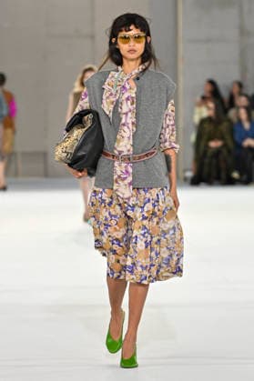 Dries Van Noten Women s Ready-to-Wear Spring Summer 2027 Collection Fashion Show during Paris Fashion Week, September 30, 2026 Dries Van Noten Women s Ready-to-Wear Spring Summer 2027 Collection Fashion Show, during Paris Fashion Week, September 30, 2026, Paris, France  Copyright: xAgencex xBestimagexAgencex xBestimagex