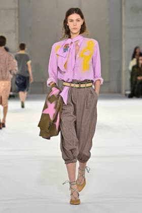 Dries Van Noten Women s Ready-to-Wear Spring Summer 2027 Collection Fashion Show during Paris Fashion Week, September 30, 2026 Dries Van Noten Women s Ready-to-Wear Spring Summer 2027 Collection Fashion Show, during Paris Fashion Week, September 30, 2026, Paris, France  Copyright: xAgencex xBestimagexAgencex xBestimagex