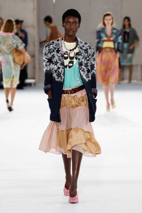 Dries Van Noten Women s Ready-to-Wear Spring Summer 2027 Collection Fashion Show during Paris Fashion Week, September 30, 2026 Dries Van Noten Women s Ready-to-Wear Spring Summer 2027 Collection Fashion Show, during Paris Fashion Week, September 30, 2026, Paris, France  Copyright: xAgencex xBestimagexAgencex xBestimagex