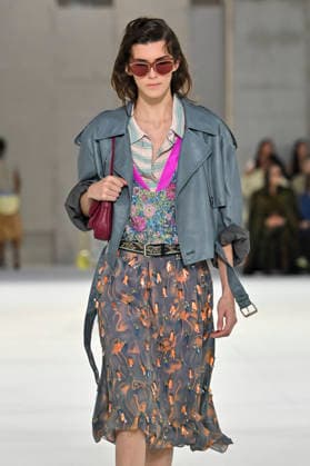 Dries Van Noten Women s Ready-to-Wear Spring Summer 2027 Collection Fashion Show during Paris Fashion Week, September 30, 2026 Dries Van Noten Women’s Ready-to-Wear Spring Summer 2027 Collection Fashion Show, during Paris Fashion Week, September 30, 2026, Paris, France  Copyright: xAgencex xBestimagexAgencex xBestimagex