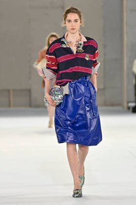 Dries Van Noten Women s Ready-to-Wear Spring Summer 2027 Collection Fashion Show during Paris Fashion Week, September 30, 2026 Dries Van Noten Women’s Ready-to-Wear Spring Summer 2027 Collection Fashion Show, during Paris Fashion Week, September 30, 2026, Paris, France  Copyright: xAgencex xBestimagexAgencex xBestimagex