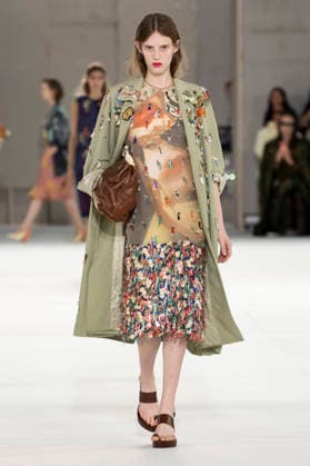 Dries Van Noten Women s Ready-to-Wear Spring Summer 2027 Collection Fashion Show during Paris Fashion Week, September 30, 2026 Dries Van Noten Women’s Ready-to-Wear Spring Summer 2027 Collection Fashion Show, during Paris Fashion Week, September 30, 2026, Paris, France  Copyright: xAgencex xBestimagexAgencex xBestimagex